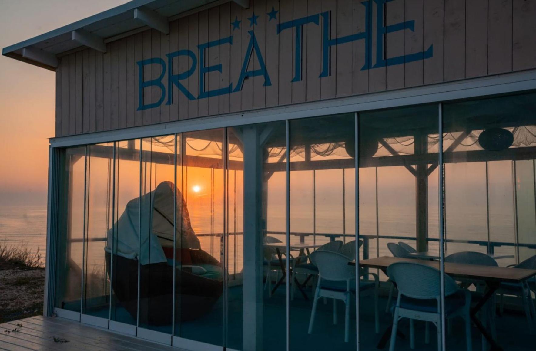 Breathe Hotel Vama Veche Buitenkant foto